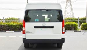 Sièges en cuir pour fourgon Hiace AWD, pneus R20, modèle 2023 - Product Image 2