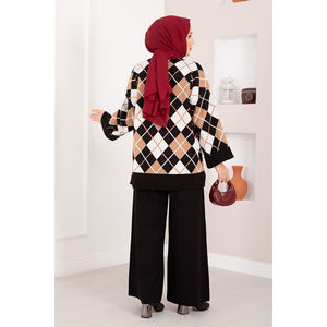 Conjunto de Hiyab de Punto con Patrón Baklava Estilo Casual Milano en Negro - Product Image 5