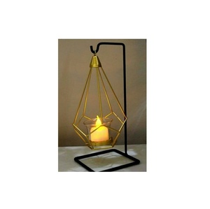 Bougeoir en alliage d'aluminium pour la décoration intérieure Élégant avec haute qualité Petite et moyenne taille Bougeoir de table plaqué or - Product Image 3