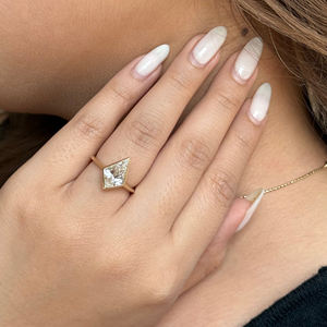 Anillo de boda de moissanita de 2,25 quilates de lujo exclusivo en oro blanco/amarillo/rosa de 10K en precio al por mayor más barato - Product Image 4