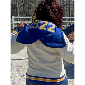 เสื้อสเวตเชิ้ตคอกลมปักลายโอเมก้า ไพ ฟาย ปี 1922 สำหรับผู้ชาย ปักด้วยไหมเชนิลล์แบบกำหนดเอง ไซส์พลัส คอกลม สำหรับมหาวิทยาลัย - Product Image 3