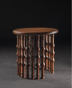 Mesa Auxiliar Escultural de Madera Maciza con Base Arqueada, Mueble Moderno Decorativo para Sala de Estar, Dormitorio y Decoración del Hogar - Product Image 3