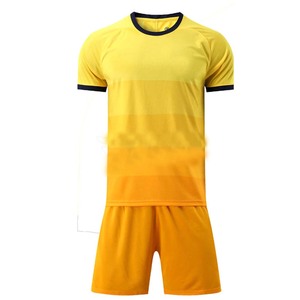 Conception personnalisée professionnelle, créez votre propre uniforme de football durable, léger et respirant, unisexe, nom d'équipe personnalisé, vente en ligne 100% - Product Image 1