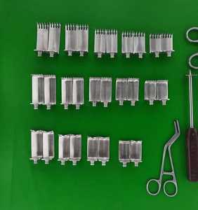Caspar Retractor Cervical Set 35 Pcs Manual con Estuche y Cuchillas de Acero Neuroquirúrgico y Ortopédico Columna Vertebral Kit de Instrumentos - Product Image 6