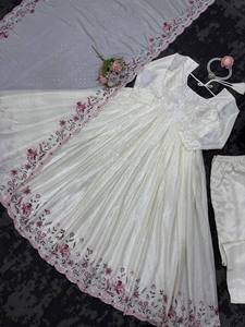 Nouvelle série de qualité, salwar kameez en soie chinon gaufrée, style de fête, séchage rapide, beau design, toutes saisons - Product Image 5