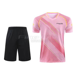 Uniforme d'entraînement de football pour hommes adultes, design personnalisé, 100% polyester, respirant, léger, manches courtes, toutes saisons, meilleur choix - Product Image 1