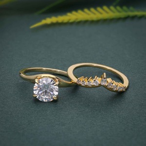 Mejor Oferta, Conjunto de Anillo de Compromiso y Alianza de Diamantes Cultivados en Laboratorio con Certificación IGI, VVS, Oro de 14k, Anillo de Boda Curvo a Bajo Precio - Product Image 1
