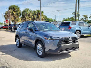 TO-YO-TAA Corolla Cross LE USADO 2026 - Product Image 4