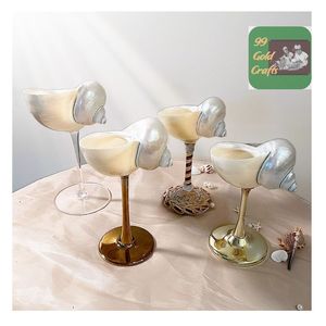 Coupe à vin unique en coquillage fait main au Vietnam, polie, pour offrir en cadeau lors de mariages et de dîners raffinés - Product Image 1