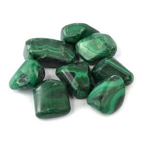 Pierres précieuses semi-précieuses polies à la main en cristal de malachite de haute qualité pour l'amour Feng Shui et le style mascotte - Product Image 3