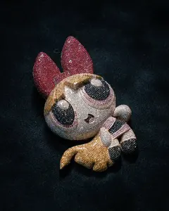 Colgante de Lujo Personalizado con Incrustaciones de Moissanita VVS de Colores, Chapado en Rodio, Joyería Fina, Amuleto de Dibujos Animados Estilo Hip Hop para Regalo de Boda o Fiesta - Product Image 6