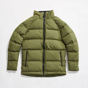 Veste matelassée d'hiver personnalisée pour hommes, coupe-vent bon marché avec logo en toile brillant à l'avant, toutes les couleurs disponibles - Product Image 3