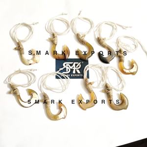 Collar con colgante de anzuelo de cuerno de búfalo Real, cordón ajustable de estilo maorí hecho a mano Natural para hombres y mujeres - Product Image 5