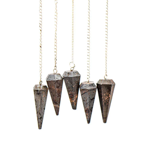 Pendule en hématite de haute qualité cristal naturel pierre précieuse cône à facettes pendule de radiesthésie pour pendules de guérison Reiki à vendre - Product Image 4