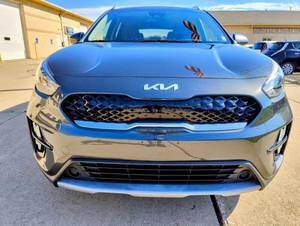 <span class=keywords><strong>Kia</strong></span> <span class=keywords><strong>Niro</strong></span> Plug-in Hybrid LX S d'occasion à bas prix, modèle 2022, à vendre - Product Image 2