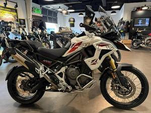 Achetez directement ici la <span class=keywords><strong>moto</strong></span> de tourisme <span class=keywords><strong>Triumph</strong></span> Tigers 1200 Rally Pro 2026, prête à être expédiée dans le monde entier - Product Image 4