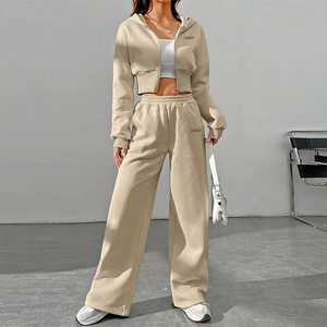 Ensemble 2 pièces avec logo personnalisé pour femmes, jogging à capuche avec fermeture éclair, vêtements de détente décontractés imprimés respirants pour l'hiver, tenue de jogging à capuche courte - Product Image 3