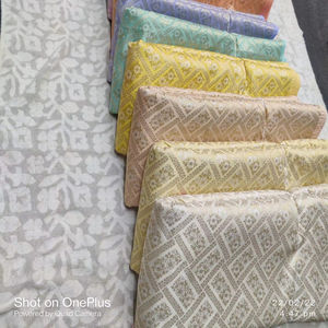 Vente en gros de tissu brocart jacquard de qualité supérieure tissé de manière complexe pour les créateurs de mode rembourrage de la décoration événementielle caractéristique respirante - Product Image 1