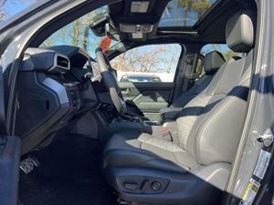 รถกระบะ TRD Sport ปี 2024 ไมล์น้อย เครื่องยนต์สมบูรณ์ ระบบเกียร์อัตโนมัติ ไฟ LED พาโนรามา พร้อมส่ง - Product Image 4