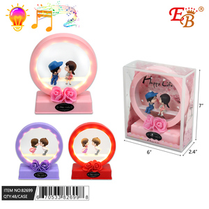 Mini 6.8 \ "LOVER'S in HEART manovella carillon 48 pz/CS Ballerina in legno con luce e musica a carica fatta a mano - Product Image 1