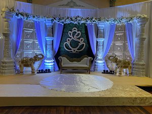 Bollywood Fiber Pillar Stage Cum Mandap Set Último diseño Wedding Royal Stage, Wedding Stages Manufacturer - Product Image 6