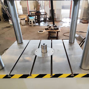 Presse hydraulique à emboutissage profond pour tôles de 400 tonnes à quatre colonnes, fabrication de chariots à roulettes, machine à froid - Product Image 5