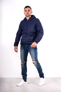 Chaqueta de burbujas acolchada informal de alta calidad para hombre de nuevo estilo de invierno 2025, suministro OEM con cierre de cremallera, tela de lona, cuello con capucha - Product Image 3