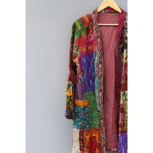 Kimono Kantha Hecho a Mano con Parches de Seda Multicolores, Bata Kantha Única para Invierno, Chaqueta Kimono con Parches Indios a Precio de Fábrica - Product Image 3