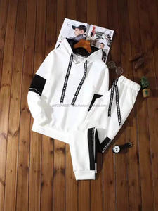 Conjunto de Sudadera con Capucha y Pantalones Deportivos Lisos para Hombre al por Mayor - Chándal Barato para Adulto - Product Image 2