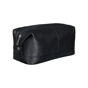 Neceser de Cuero Negro Brillante con Cierre de Cremallera, Estilo Portátil para Cosméticos, para Hombres y Mujeres - Product Image 1