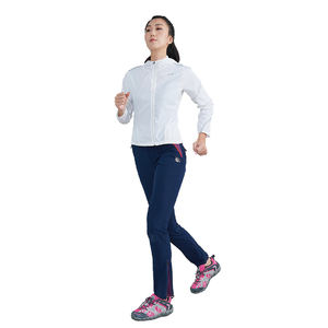 Veste à capuche légère pour femme, tissée, imprimée, respirante, à séchage rapide, avec protection UV pour les activités de plein air, la randonnée et la course à pied - Product Image 3