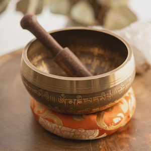 Cuenco Tibetano de Acero Inoxidable Pulido Artesanal, Instrumento Musical para Meditación, Sanación con Sonido, Práctica de Yoga Profunda - Product Image 5