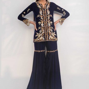 Superbe DESIGN de broderie sur KURTA avec robe SARARA embellissant les perles de verre en cristal, DABKA pour le travail de fête @ 2023 - Product Image 1