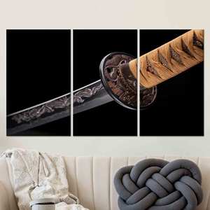 Arte en lienzo de espada samurái: adorno con hoja de katana, impresión con marco dorado, JUEGO DE 3 LIEÑOS - Product Image 1