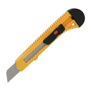 Taglierina ecologica con lama da 18 mm. - Product Image 1