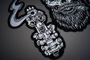 แผ่นปะรูปหัวกะโหลกปักสำหรับ BIP-0043ขี่มอเตอร์ไซค์แผ่นผ้า PU ปักลายขนาดใหญ่โรงงาน - Product Image 2