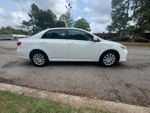 2013 Toyota Corolla Le - Product Image 3