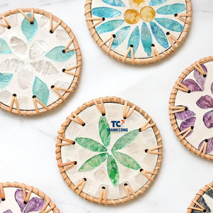 Vente en gros de sous-verres décoratifs faits à la main de qualité supérieure avec motif de fleurs en nacre fabriqués au Vietnam - Product Image 1