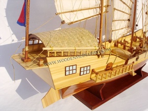 Gia Nhien Fabricant Approuvé Conception Personnalisée Bas quantité minimale de commande MODÈLE DRAGON ROUGE GRAND VOILIER de HAUTE QUALITÉ - Product Image 2