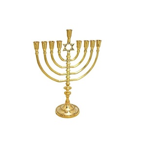 MESA RELIGIOSA DE DISEÑO ELEGANTE DECORACIÓN DE METAL 7 PALO DE VELA JUDÍO DECORACIÓN DE METAL DORADO PORTAVELAS MODERNO - Product Image 6