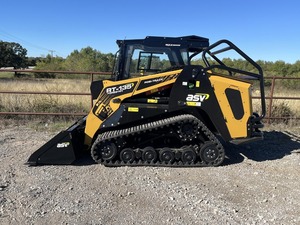 Cargadora Compacta ASV POSI-TRACK RT135F 2026 - Product Image 3