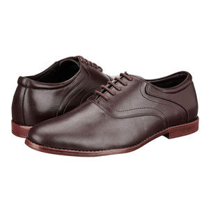 รองเท้าหนังสีดำคุณภาพสูงสำหรับผู้ชาย พื้นรองเท้าทนทาน เนื้อผ้าพรีเมียม ดีไซน์สำหรับใส่ทำงานและสไตล์ทางการ - Product Image 6