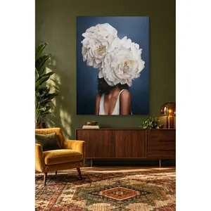 Impression sur toile Fida Femme bleu marine avec tête de pivoine blanche - Product Image 2