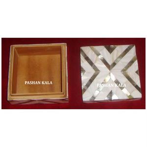 Caja de almacenamiento de joyería de madreperla de madera de exportador de clase alta forma cuadrada Uso de diseño único para caja de decoración de hogar y oficina - Product Image 1