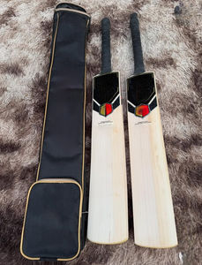 Bâton de cricket en bois pour match et entraînement, bâton de cricket à balle souple, haute qualité et durable, personnalisez le bâton avec votre propre logo - Product Image 3