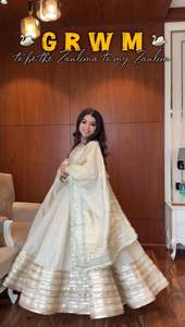 Magnifique robe Anarkali de créateur, robe élégante et traditionnelle pour les mariages, les fêtes et les occasions spéciales - Product Image 3