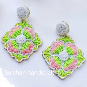 Pendientes de gota de moda Vintage tejidos a mano ecológicos inspirados en la naturaleza bordado en forma de flor personalizado para fiestas - Product Image 1