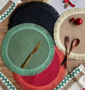 Juego de manteles individuales y posavasos de yute tejido nórdico, accesorio de tiro de estilo navideño para jarrón de porche, alfombrillas y almohadillas de aislamiento térmico con flecos - Product Image 3