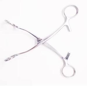 Instruments médicaux de qualité supérieure, instruments de base, support solide, ciseaux chirurgicaux, pinces à langue, pinces à pansements et à éponges - Product Image 2