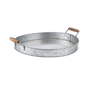 Plateau de service en métal galvanisé de forme ronde pour le plateau de service de table de nourriture et de boissons de restaurants avec la poignée en bois - Product Image 1